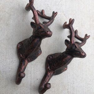 BRONZE COLOR DEER HEAD COAT HANGERS 7 1/2”